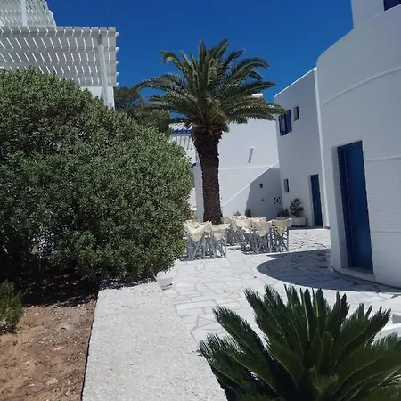 Nicos & Apartament Logaras