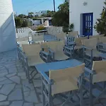 Nicos & * לוגאראס