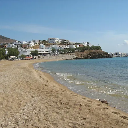 Nicos Studios & Apartments Logaras