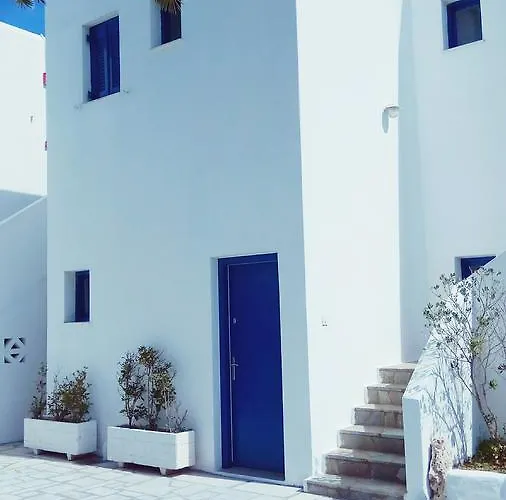 Nicos & Lägenhet Logaras