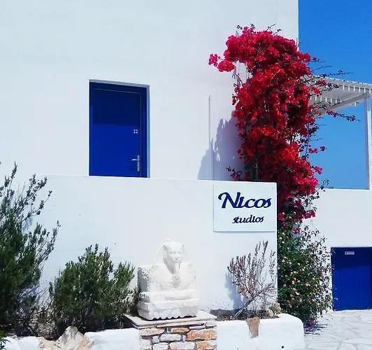 Lägenhet Nicos & *
