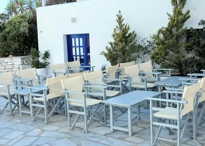 Nicos & Lägenhet Logaras